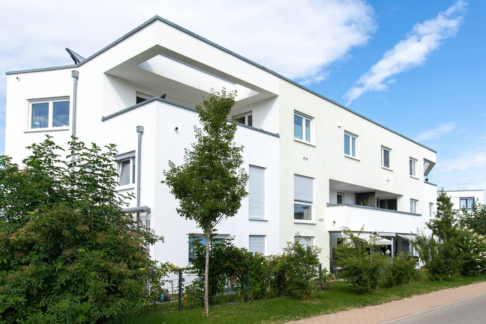 Mehrfamilienhaus mit 10 Wohnungen in Schönaich